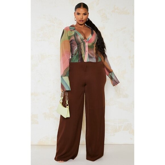 NWT PRETTYLITTLETHING PLUS CHIFFON FITTED SHIRT‎ Size XL (US16) - Picture 1 of 8